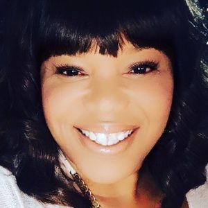 Meet your Posher, Latoya